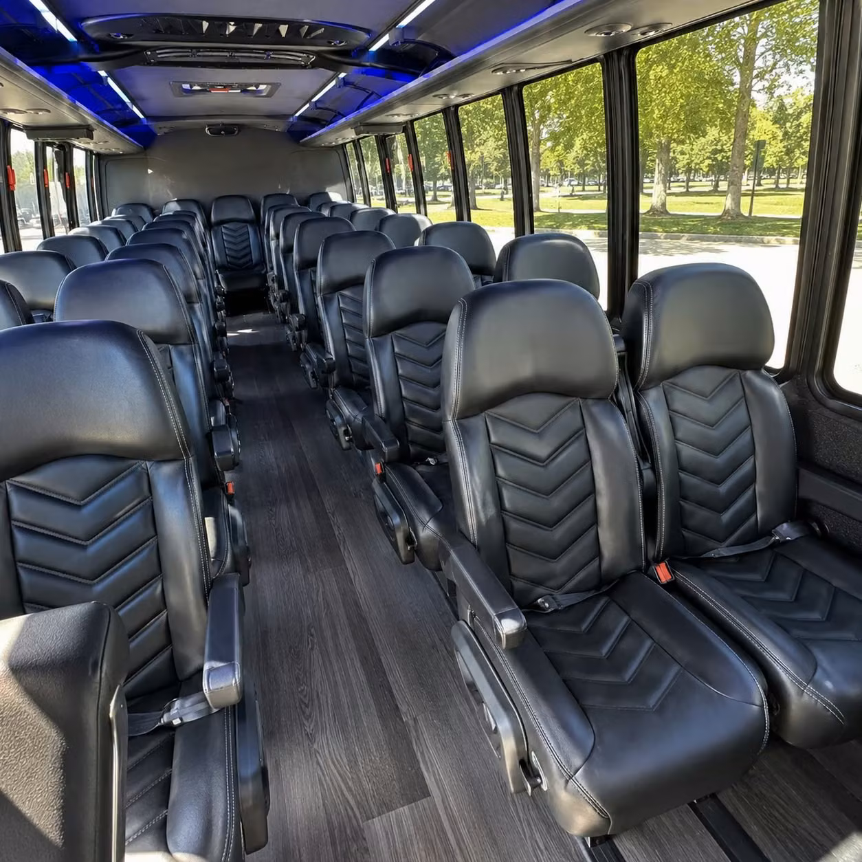 minibus rentals for centennial student groups heading to outdoor and nature destinations